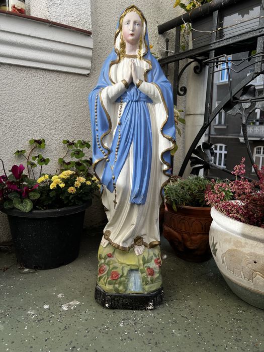 Figura Matki Boskiej przedwojenna