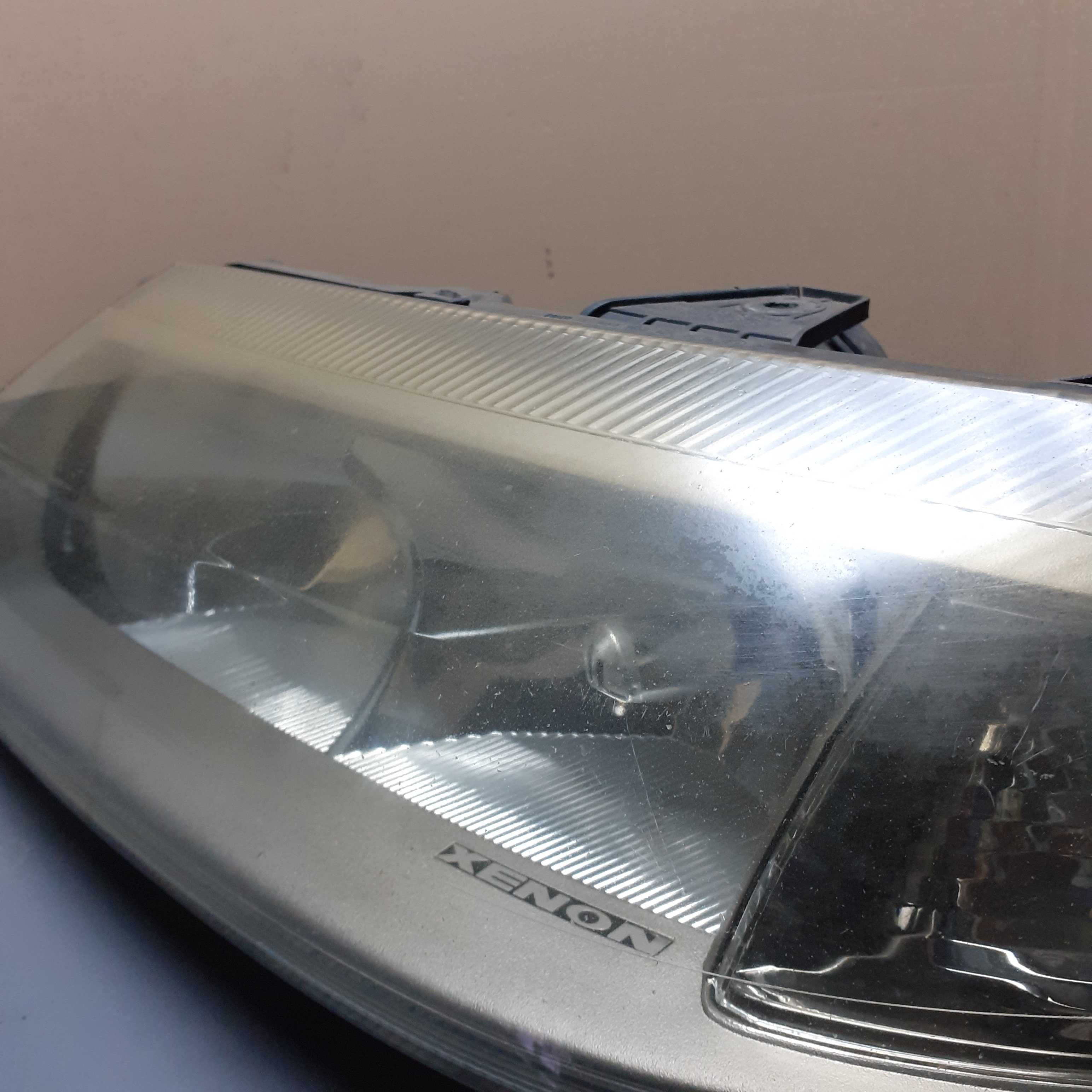 Lampa przednia Renault Laguna II Ksenon lewa