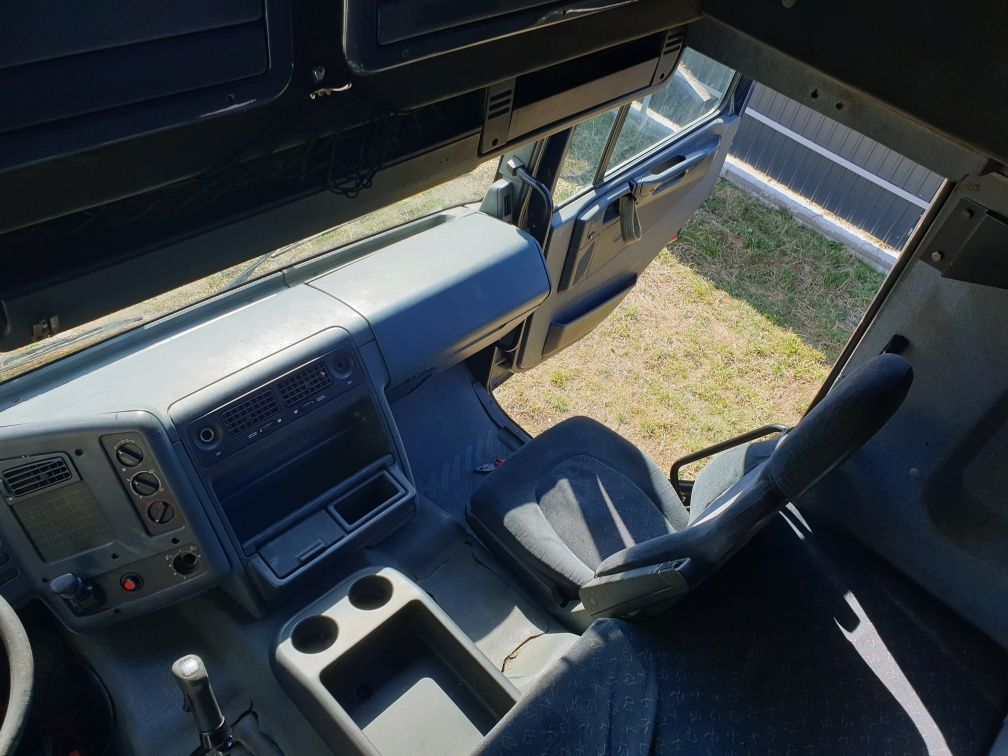 Продам вантажівку DAF ati