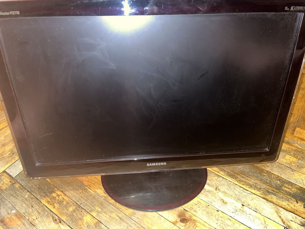 Продам монетор Samsung SyncMaster P2770HD
