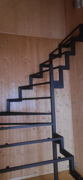 Сходи металевий каркас