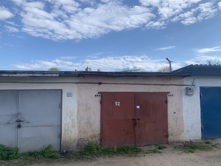 Гараж кірпічний,приватизований,продам.