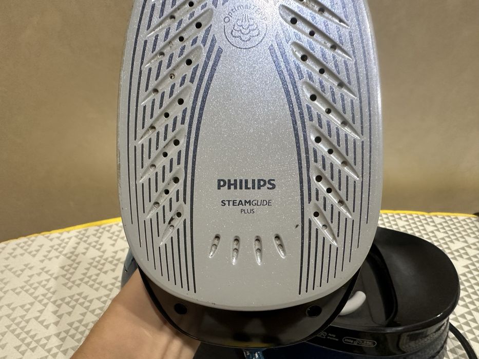 Парогенератор Philips PerfectCare Compact GC7844/20