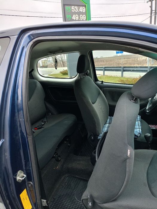 Toyota Yaris Продам своє авто