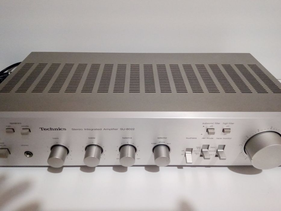 Wzmacniacz Technics su-8022 sreberko Japan