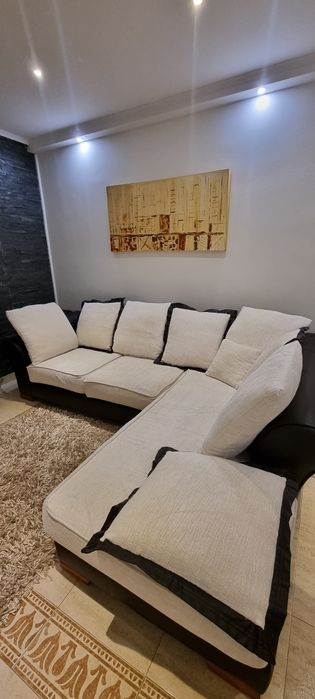 Sofá de estilo italiano.