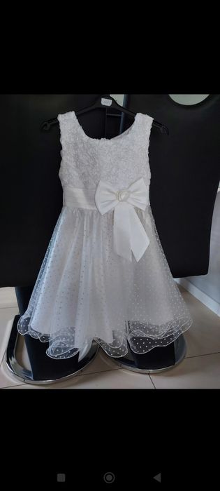 Sukieneczka biała dla dziewczynki rozm.104
