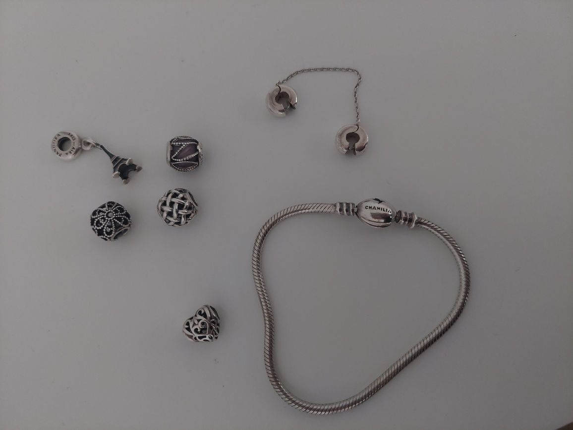 Pulseira e contas Pandora/Chamilia em prata