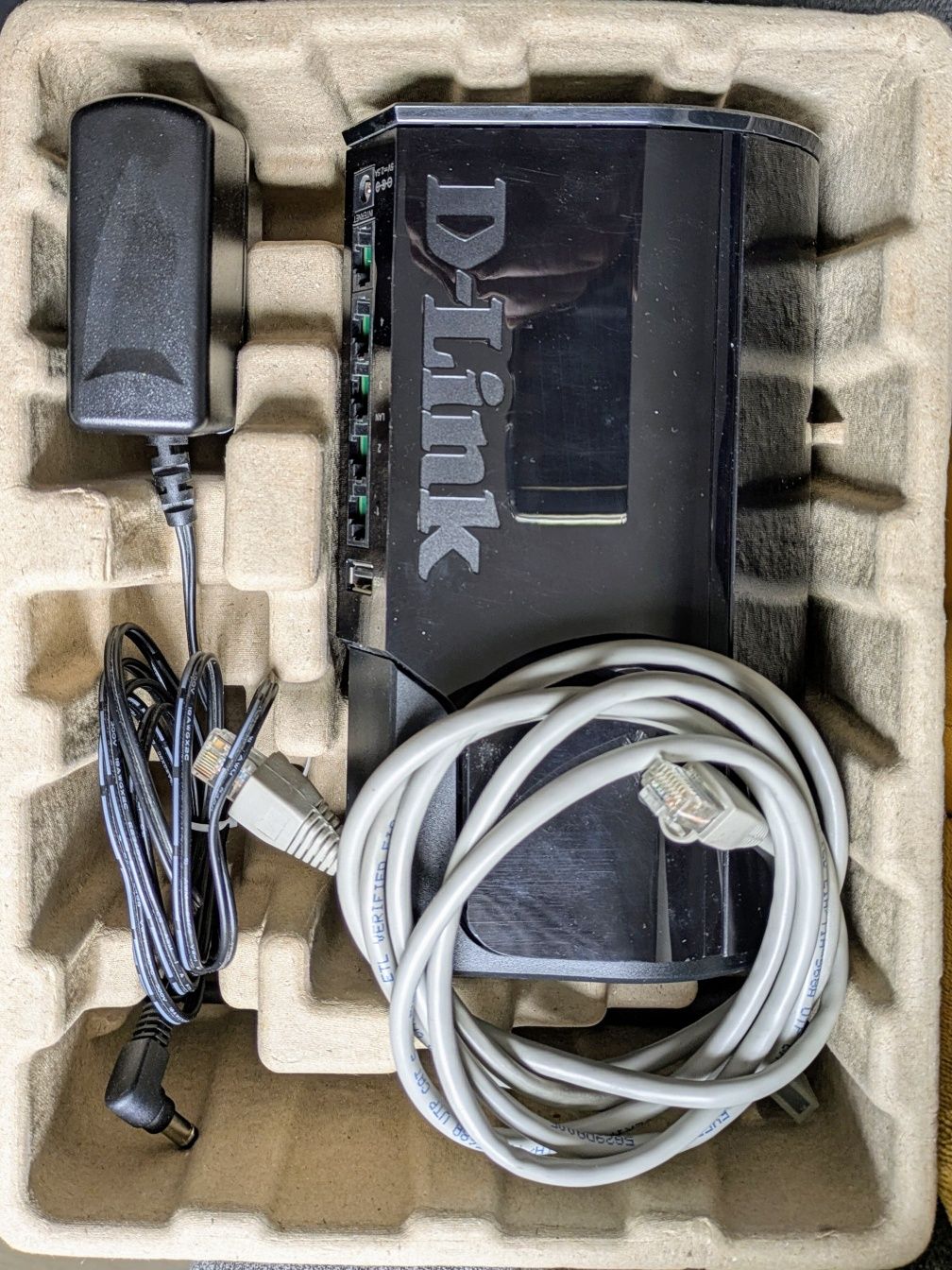D-Link Router Wi-Fi 2.4 GHz + D-Link adapter Wi-fi USB