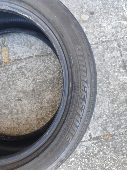Pneus 215/50/17 par Bridgestone torrenza