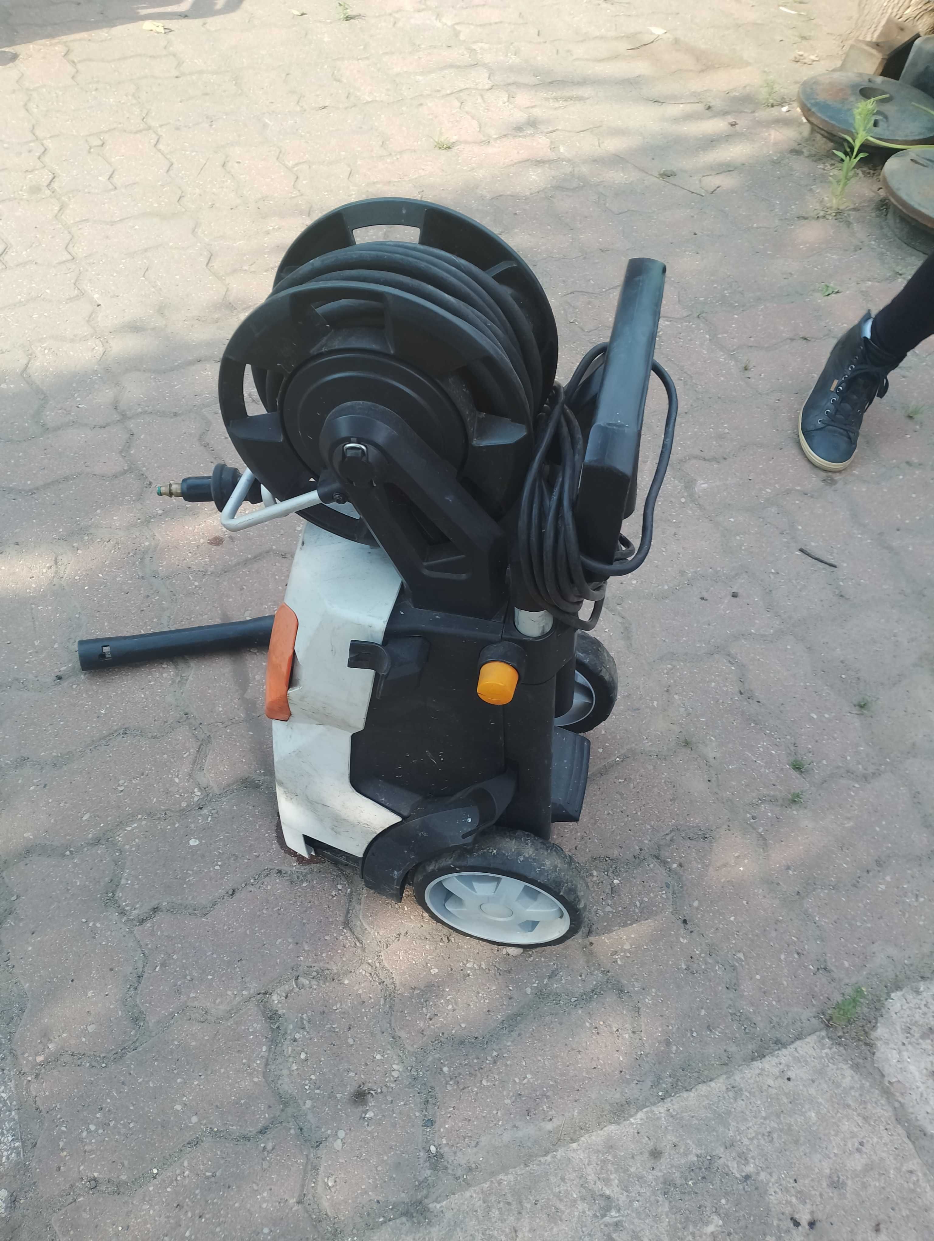 Myjka ciśnieniowa Stihl RE 129 PLUS uszkodzona na części