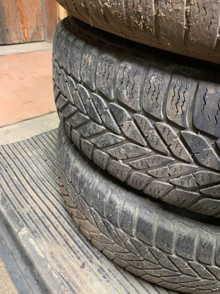 Зимняя резина на штамповках 4х114 Debica Frigo 2 185/65 R15 88T