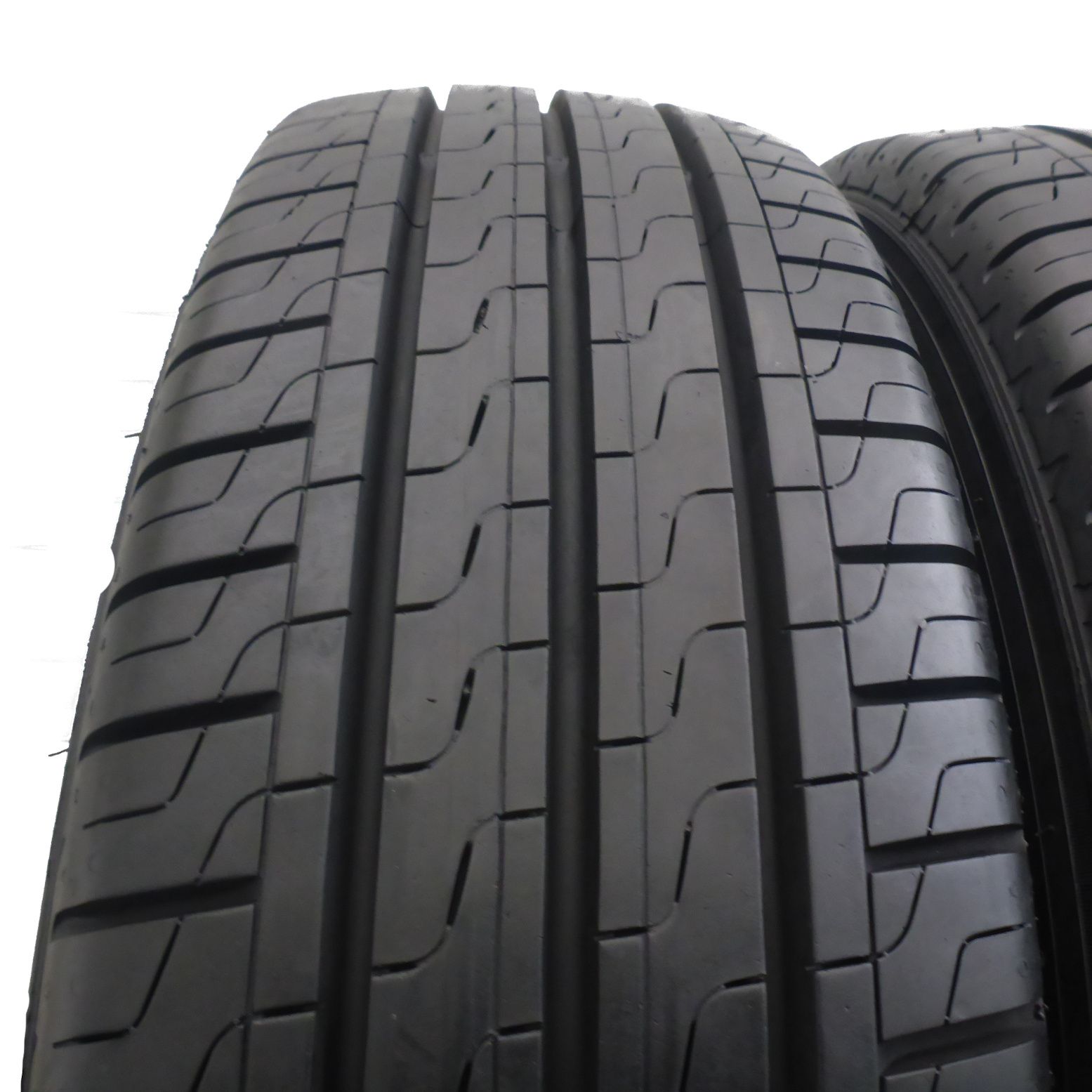 205/75/16C Pirelli 205/75R16C 110/108R Carrier Lato 2015, 2017 7.8-8mm