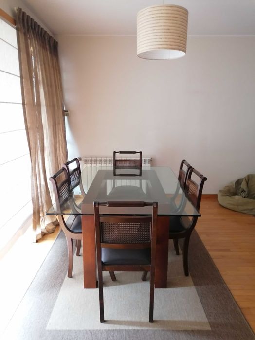 Mesa sala de vidro e madeira wengué