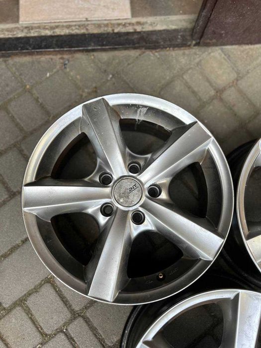 Диски Dezent  5*114.3 + шини  R16 225/55