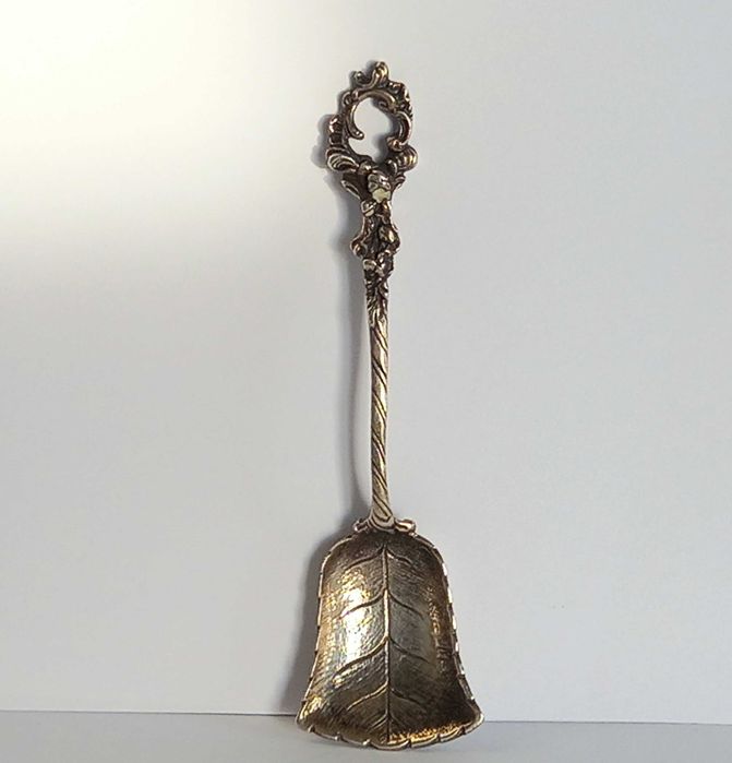 Łyżeczka, szufelka do cukru, srebro 800, pocz. XX w.