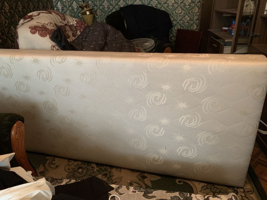 Продаю диван ,матрац, кровать ( полуторка ) Б/у  6000 гр