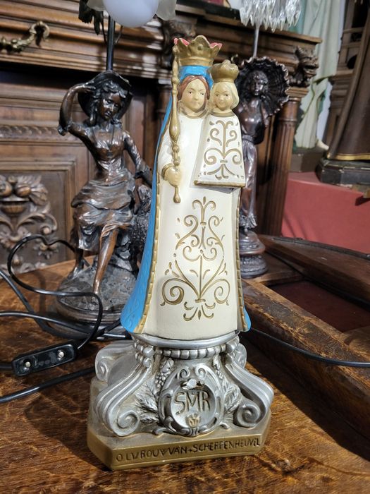 Gipsowa figurka Maryja Matka Boska z Scherpenheuvel