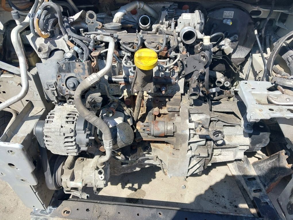 Renault Kangoo 2018 r. JR5 301 ,. Skrzynia biegów,  półosie. JR5301