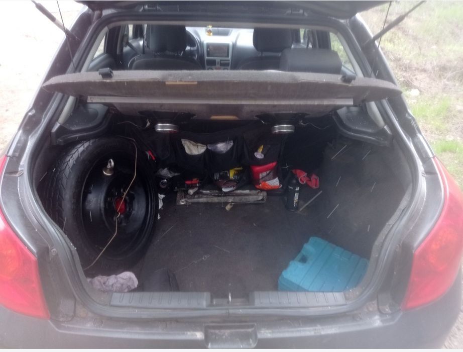 Заз форза, читайте опис