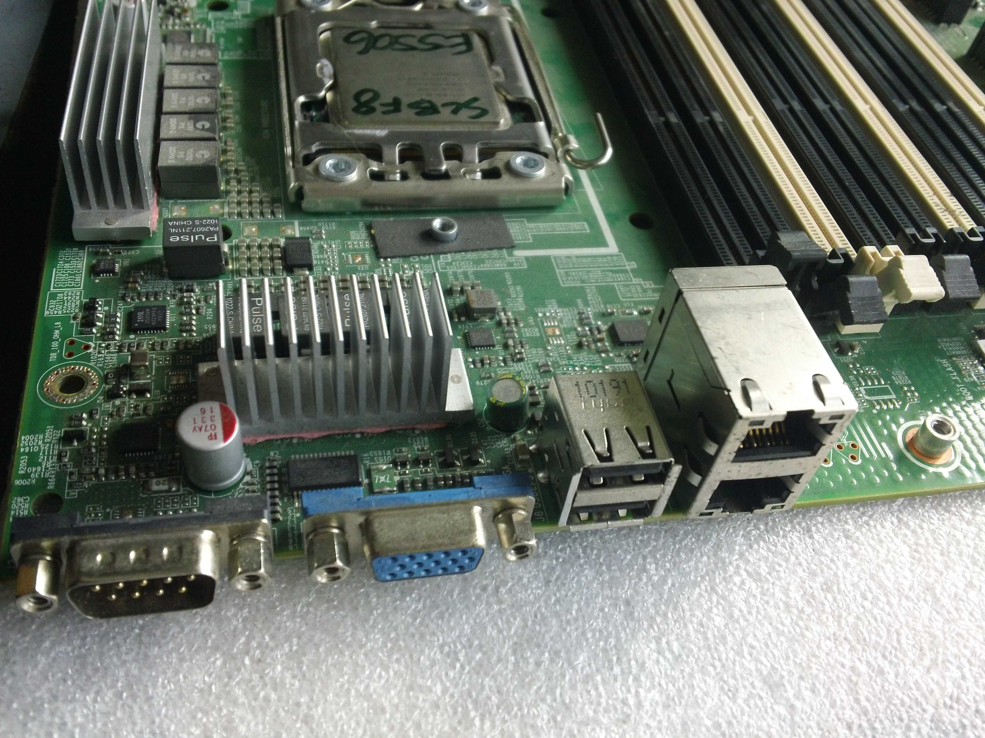 Серверная плата HP 1366 18 слотів DDR3 reg