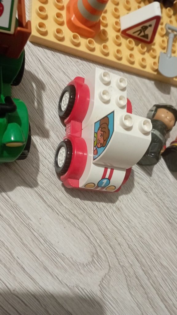 LEGO        Duplo