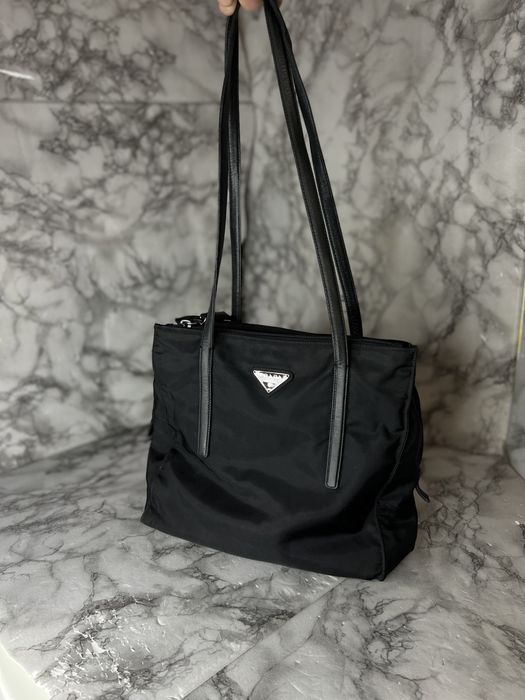 Сумка сумочка нейлон и кожа Prada оригинал