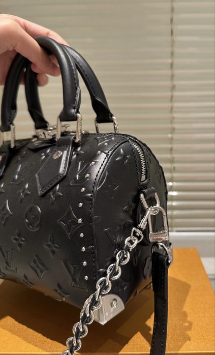 Сумка жіноча натуральна шкіра в тренді  луі вітон сумочка