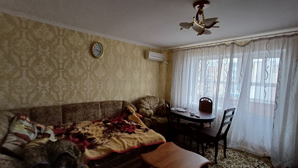 Продаж трикімнатної квартири по.Пр. Миру в Чернігові