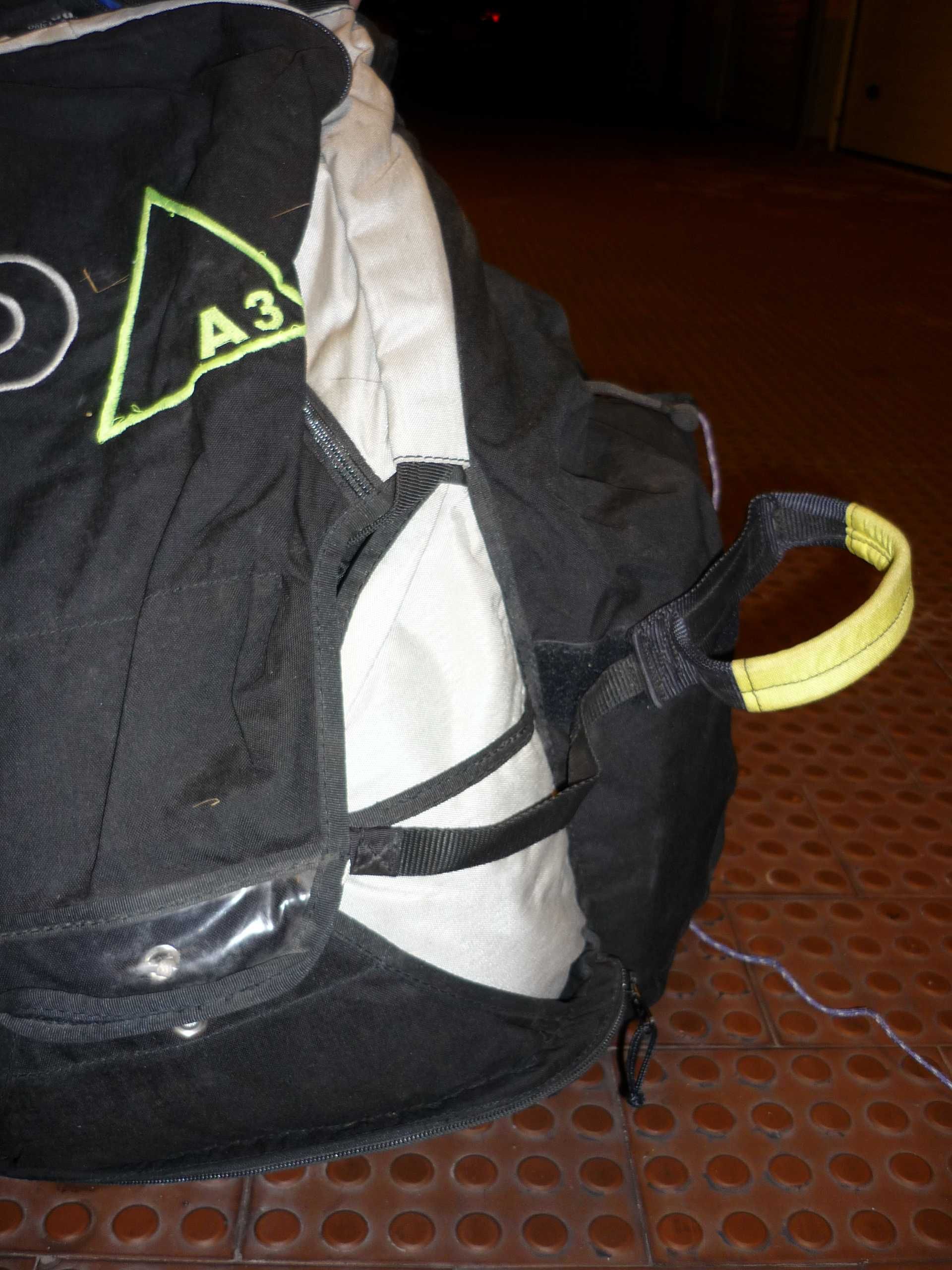 Vendo cadeira voo livre de parapente Paratech A3 páraquedas emergência