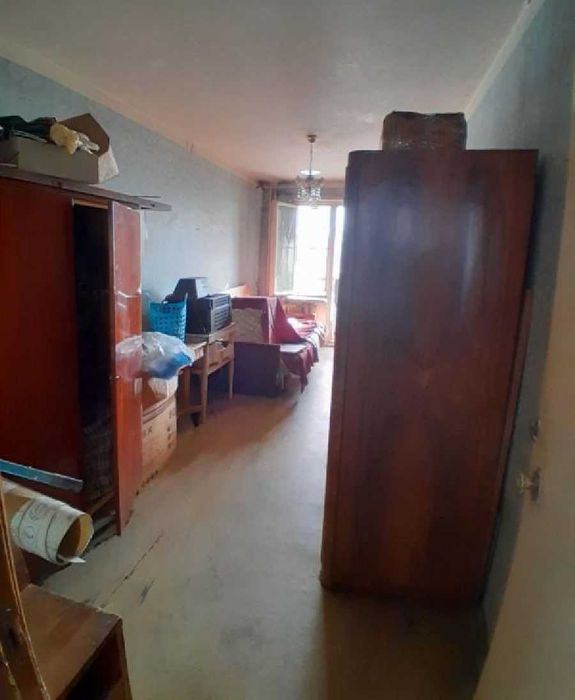 Трехкомнатная квартира на проспекте Небесной сотни