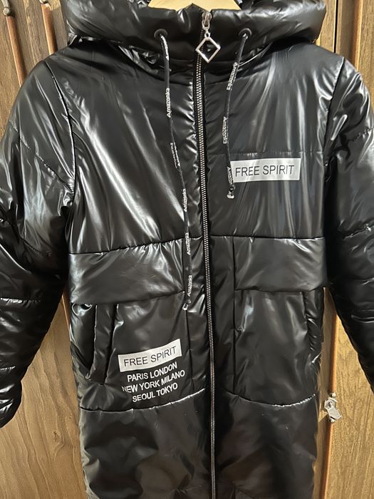 Куртка на дівчинку 152 см