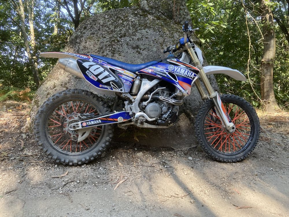 Mota YZ250F em muito bom estado com 14H
