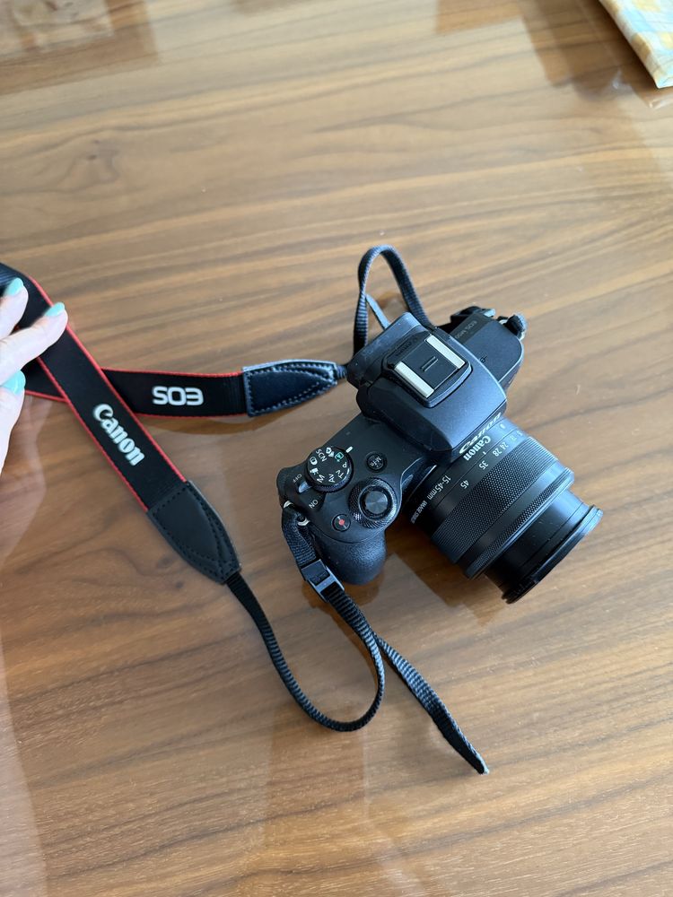 Kit Máquina Fotográfica CANON EOS M50 + EF-M 15-45 Preto + cartão 16gb