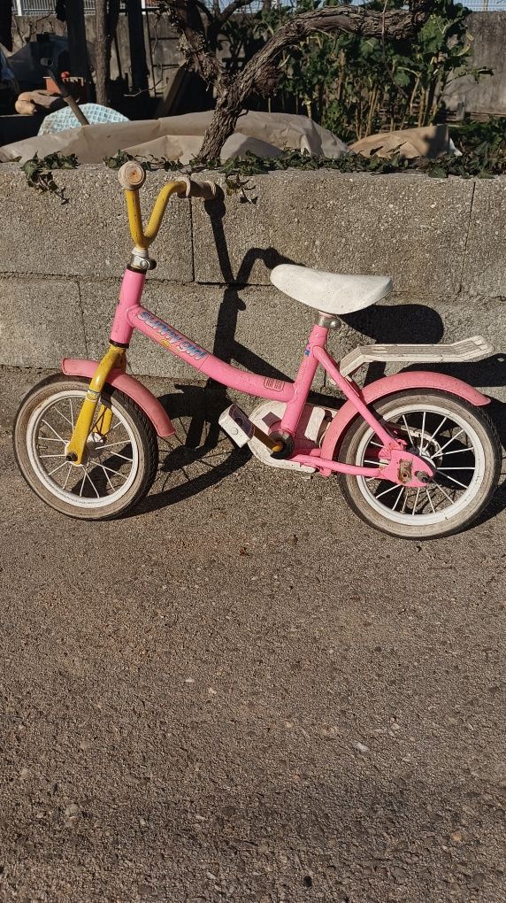 Bicicleta de menina
