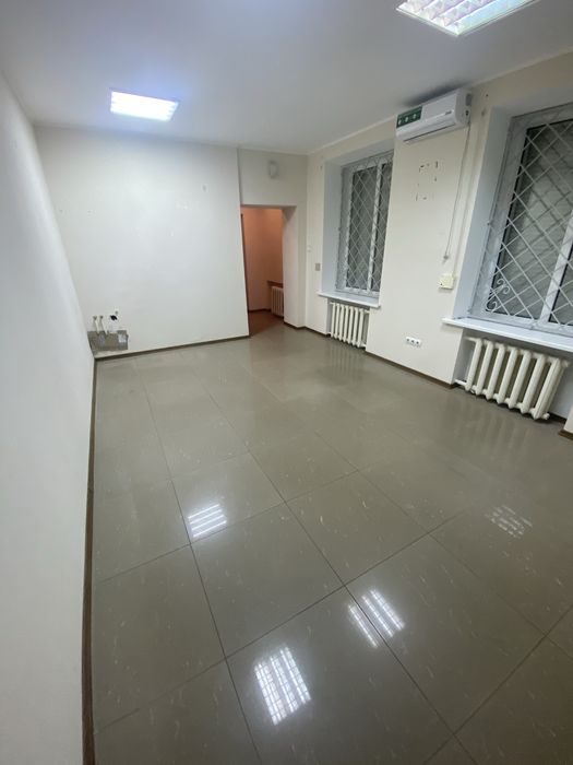 Продам нежитлове приміщення р-н ж/д