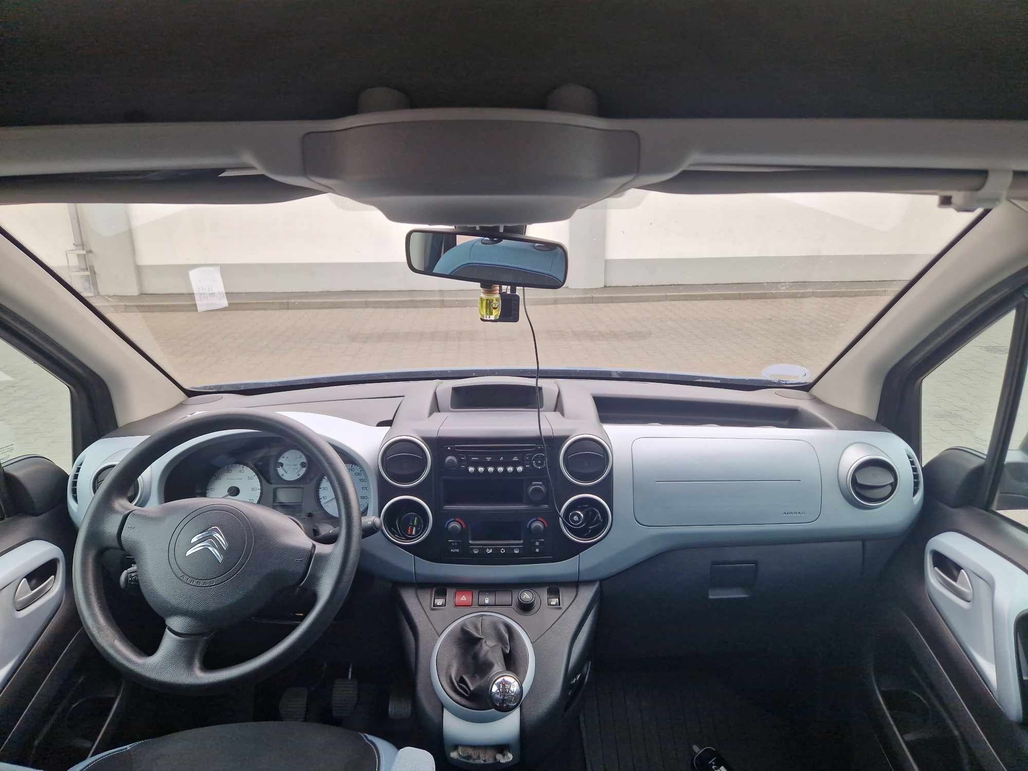 Citroen Berlingo Multispace 1.6 HDI 115KM | Hak, Klima, LED, Zadbany