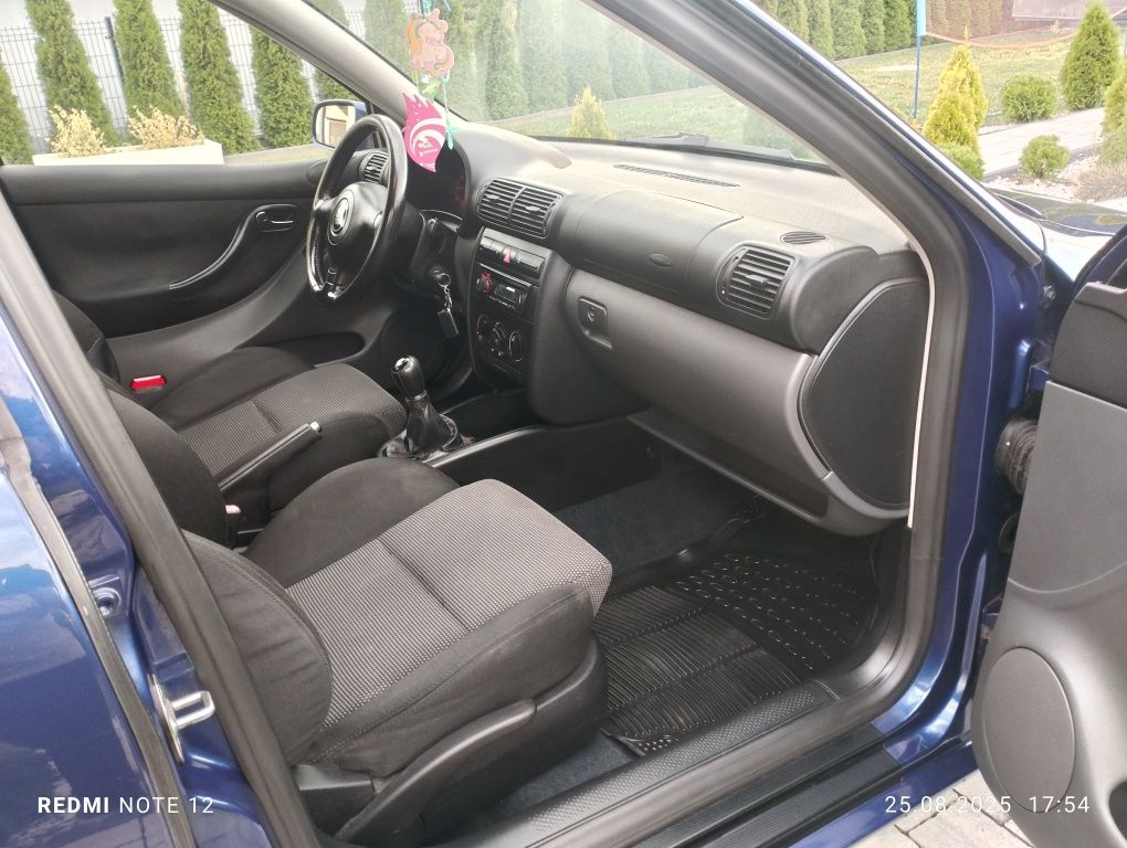 ŁADNY SEAT LEON 1.6 benzyna do jazdy bez korozji