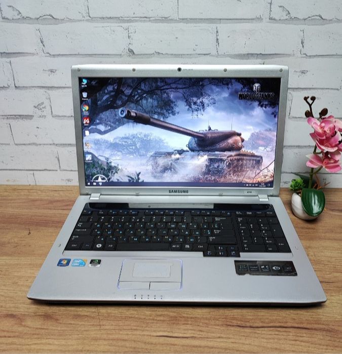 Ноутбук Samsung R730 i3-370M озу 4гб