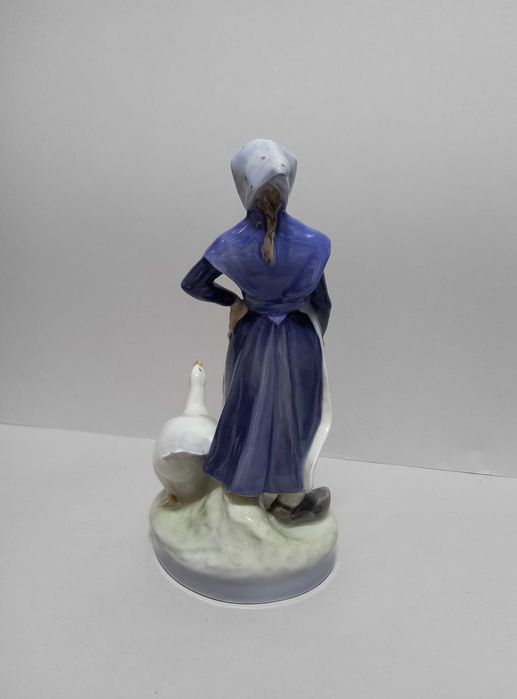 Gęsiarka, figurka Royal Copenhagen, proj. Ch.Thomsen 1965 r.
