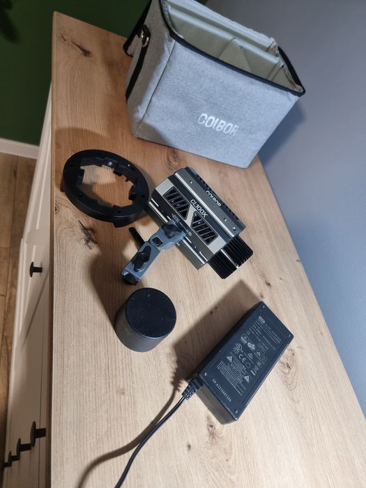 Lampa COLBOR CL-60 Led Bowens BiColor