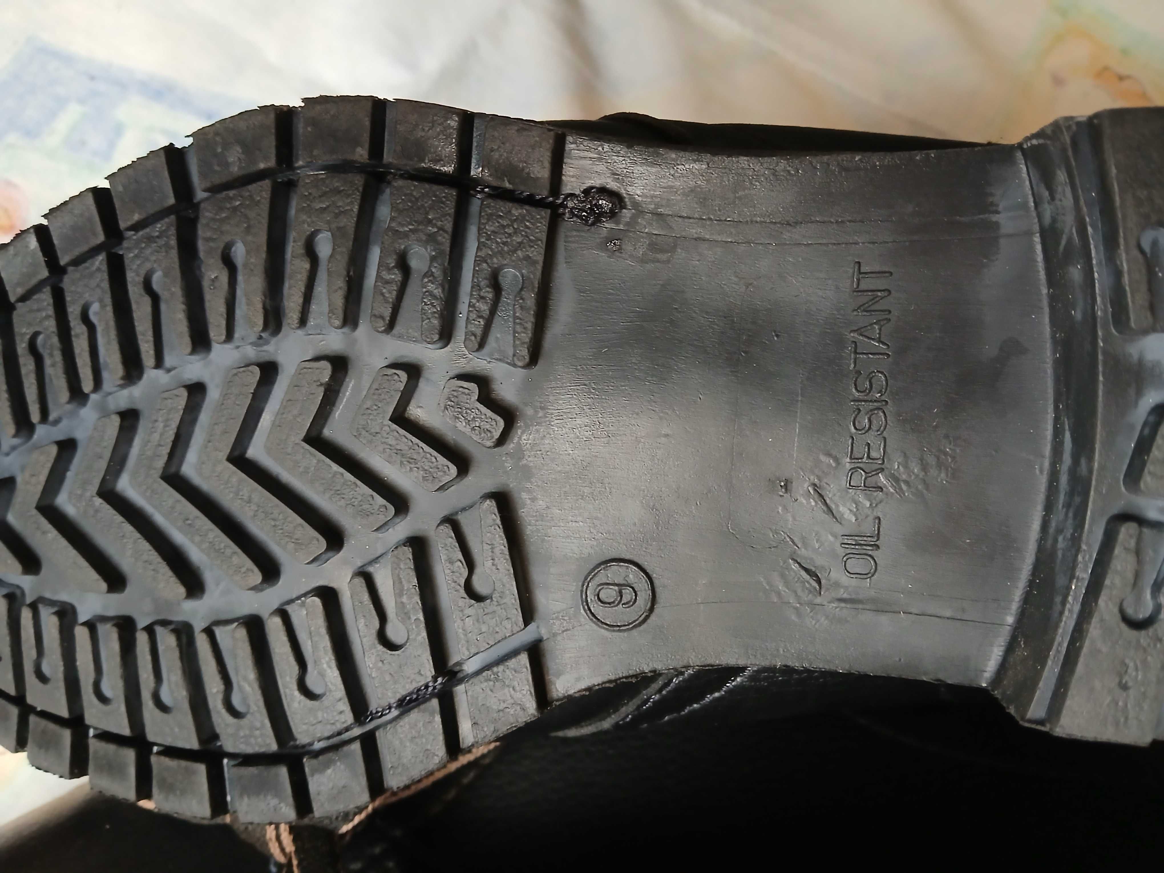 Buty robocze z okresu PRL kolekcjonerskie rozm 29