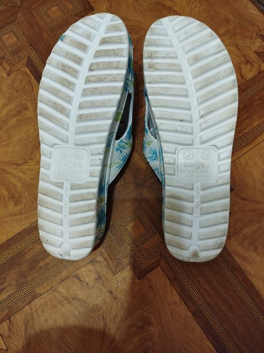 Шлепанцы женские 39 размер