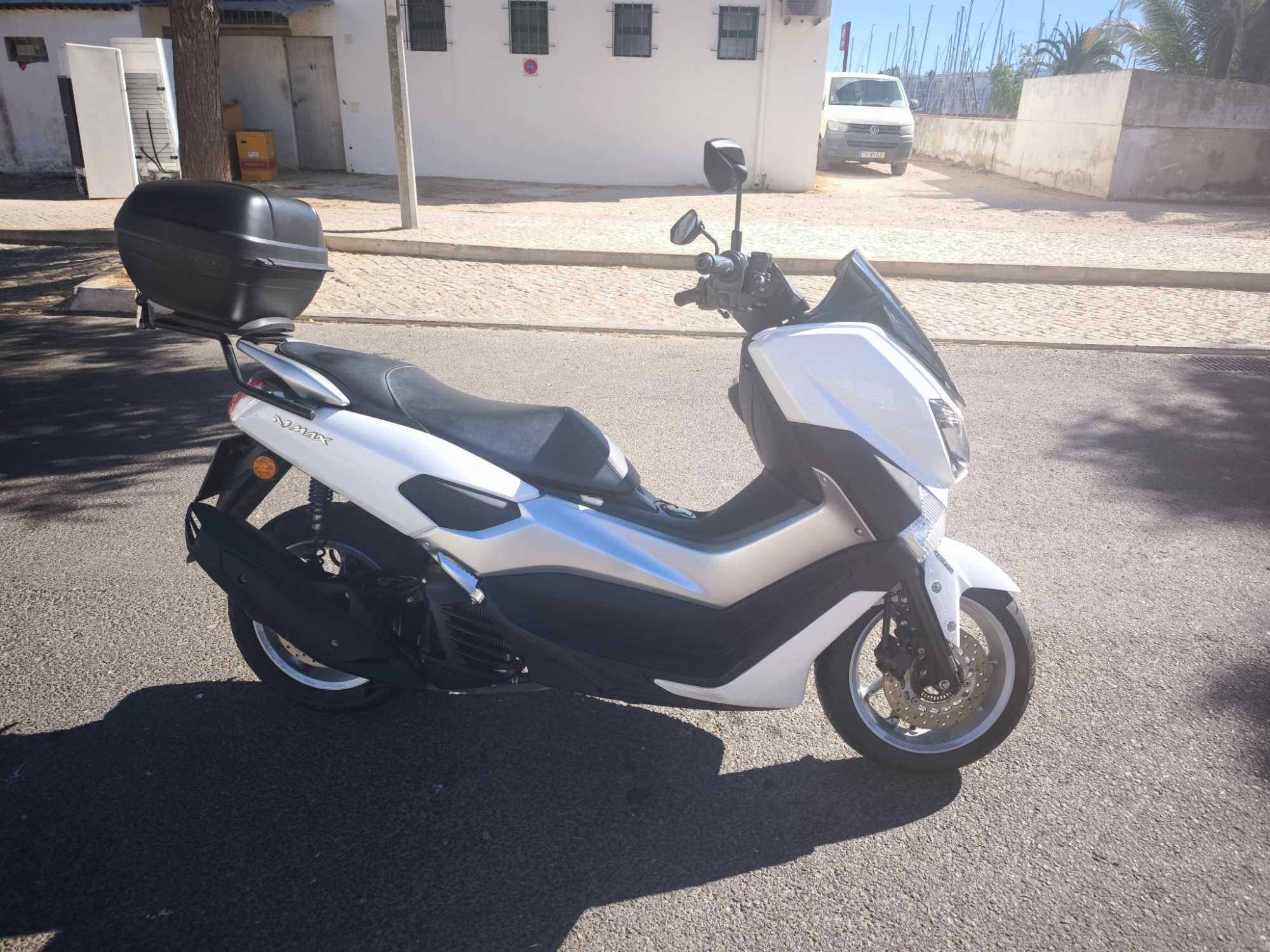 Yamaha nmax 125 excelente estado