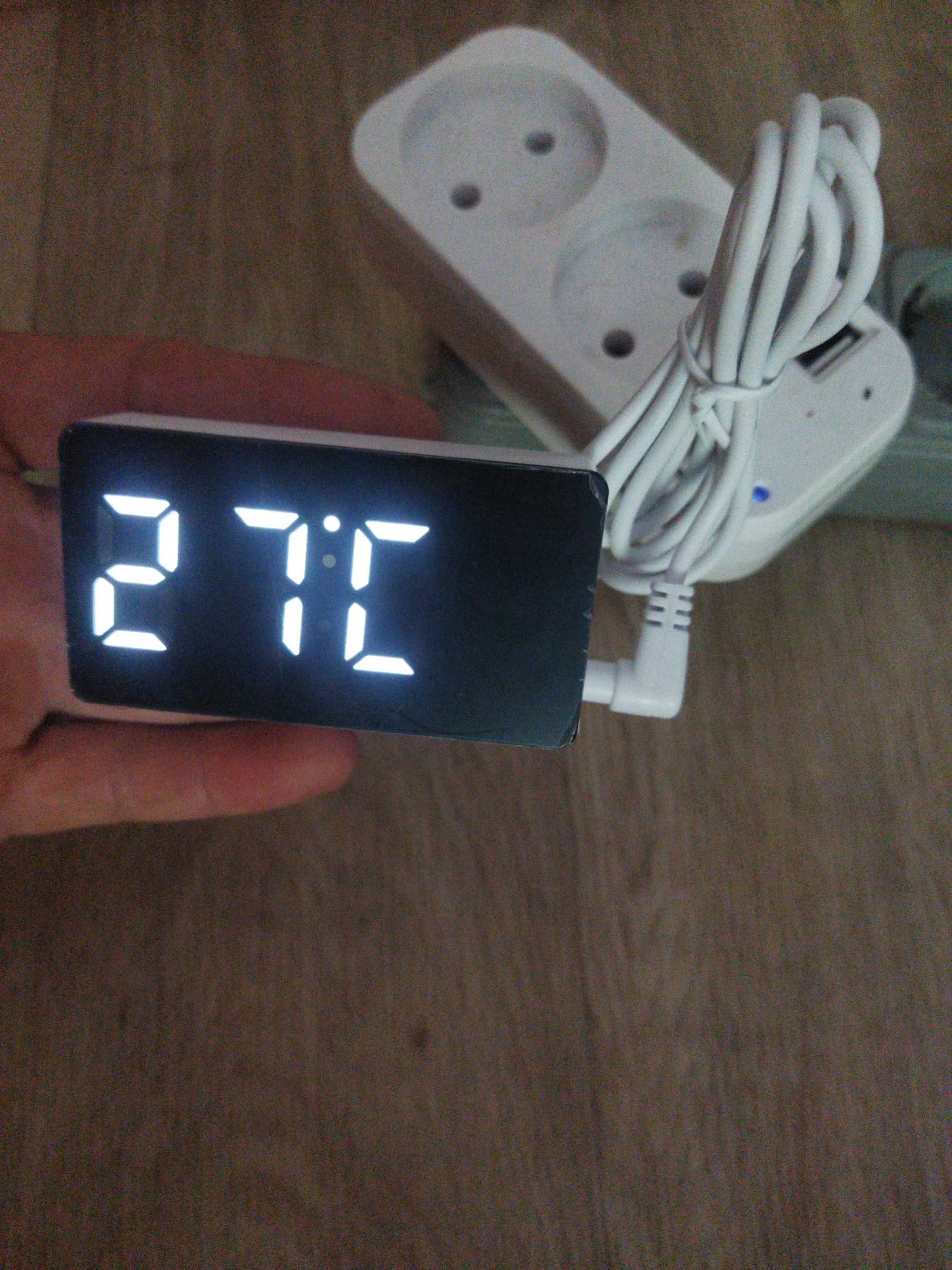 Часы электронные настольные USB