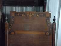 Cama D. Maria, em mogno