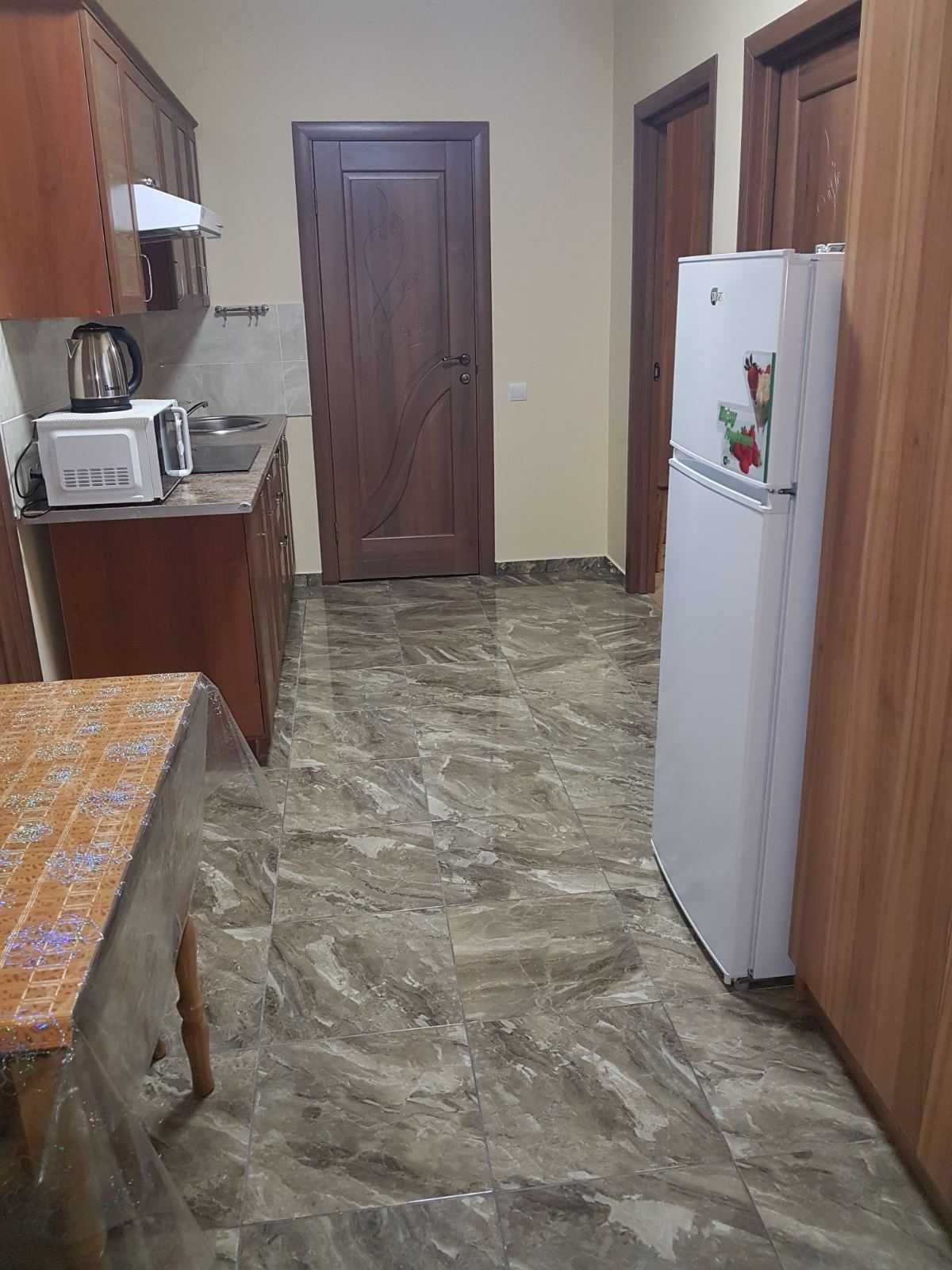 Квартира з кухнею у с. Поляна, Сонячне Закарпаття, ЖК Аrena