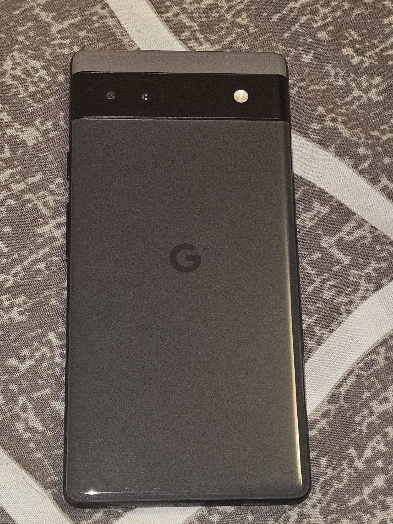 Google pixel 6a 6/128 продам/обмін