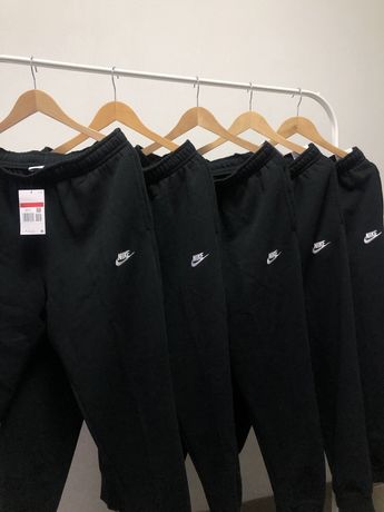 Чоловічі спортивні штани Nike на флісі L,XL BV2671-010