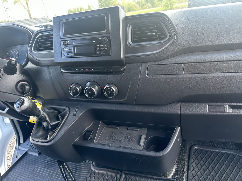 Renault Master 2021 10 Палет